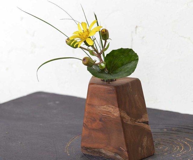 Driftwood vase, flower base, vase, wooden vase, small vase, natural  interior, - Shop driftwoodartdesign Plants - Pinkoi