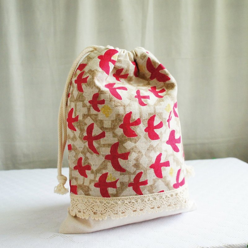 Lovely Japanese cotton and linen [Flying Bird Lace TN Notepad Pocket Pocket Bag] can be loaded with long clips with lining - Toiletry Bags & Pouches - Cotton & Hemp White