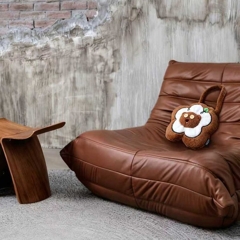 Minions Tim 絨毛抱枕 - 枕頭/抱枕 - 其他材質 咖啡色