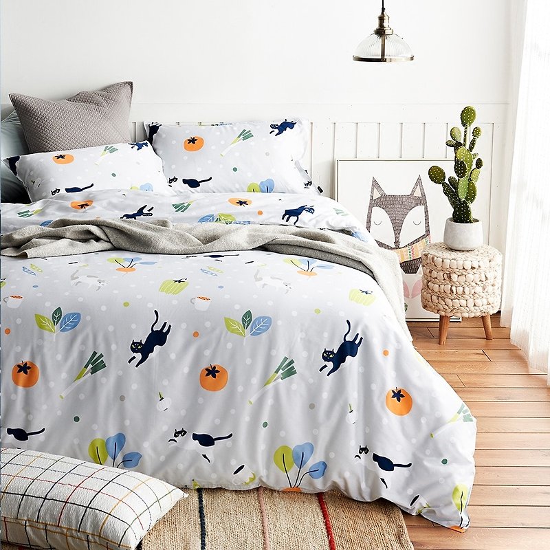 Cai Cai Meow Pillow Case + Quilt Cover Two-Piece Single Double Original Hand-painted Cat 40 Cotton Bed Bags Sold Separately - Bedding - Cotton & Hemp White