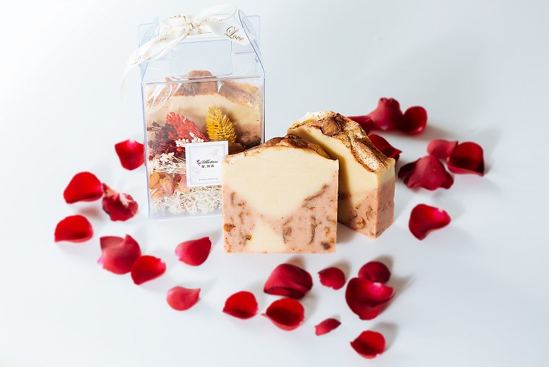 Limited product! [Rose cake goat milk soap] story soap | fragrance handmade soap - ของวางตกแต่ง - กระดาษ 