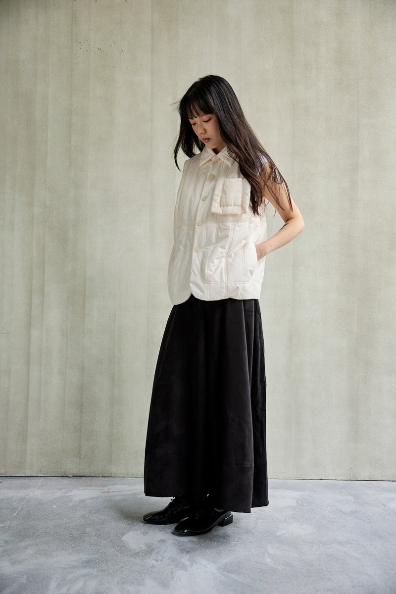 High-waisted culottes with back elastic band - Women's Pants - Other Materials 