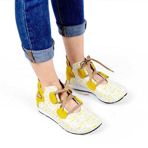 PUHU 彪琥 - 有型又好行的第一首選 MIT【印花鏤空休閒女鞋-黃】休閒鞋 印花 鏤空 綁帶