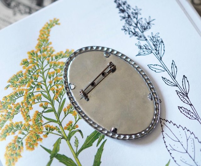 Mimosa Hand-Embroidered Brooch Pin Mimosa Hand-Embroidered Brooch Pin