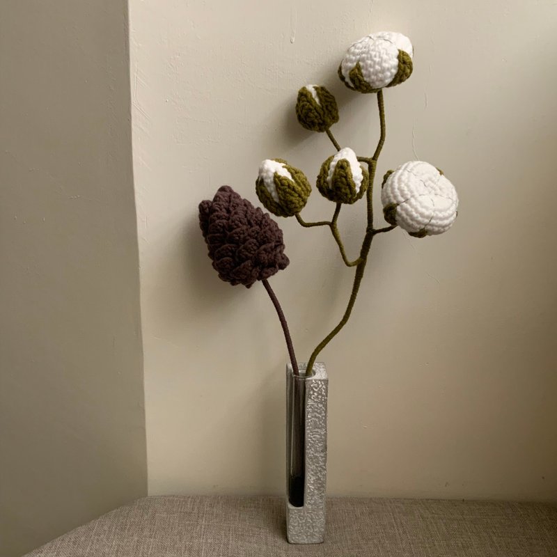 木棉花與松果 針織手作 - 擺飾/家飾品 - 其他材質 白色
