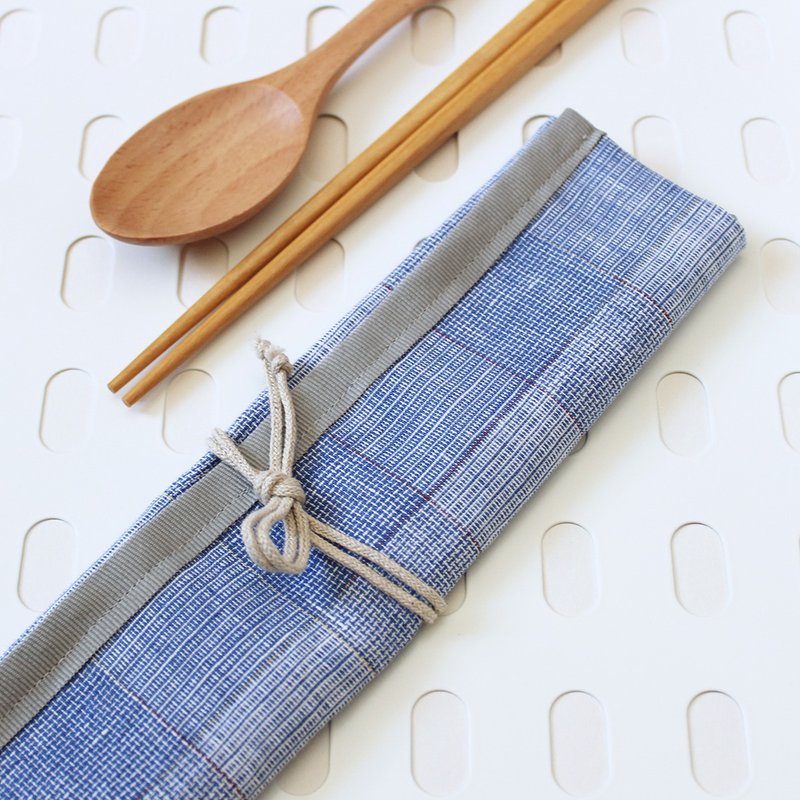 All-in-one POUCH blue check linen & water proof lining - ช้อนส้อม - ผ้าฝ้าย/ผ้าลินิน สีน้ำเงิน