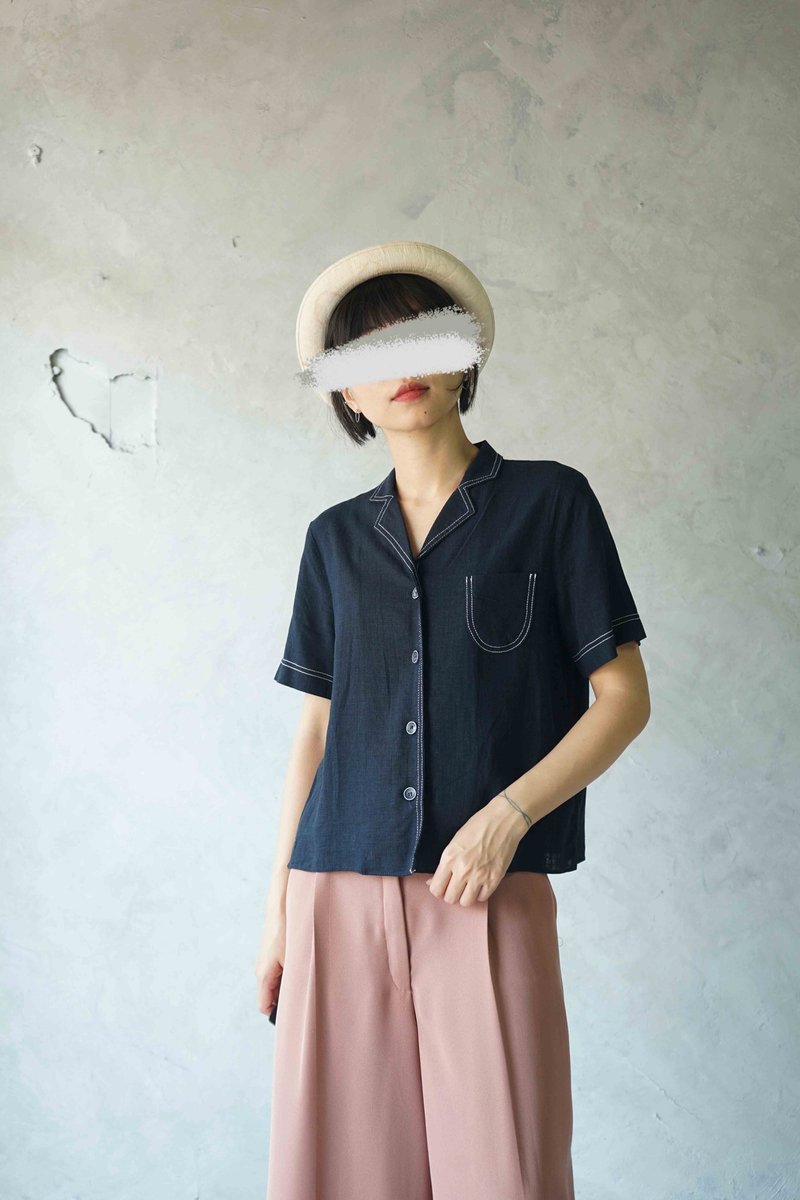 尋寶古著-牛仔藍白裝飾壓線親膚開襟夏季短版襯衫 - 女襯衫 - 聚酯纖維 藍色