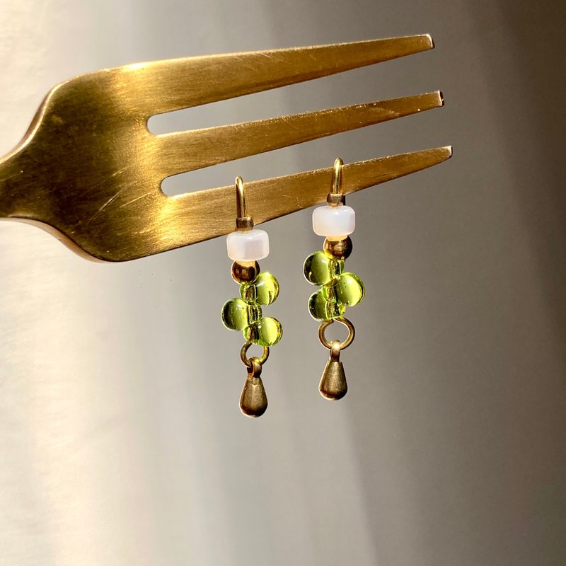 Laolin Groceries | Green Grape Bronze Earrings (Needle Type/Clip Type) - Earrings & Clip-ons - Copper & Brass Gold