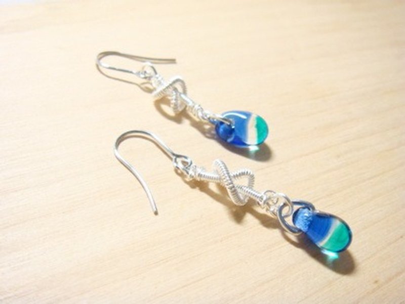 柚子林琉璃 - 同心結 - 琉璃耳環系列 -  可改夾式 - 耳環/耳夾 - 玻璃 
