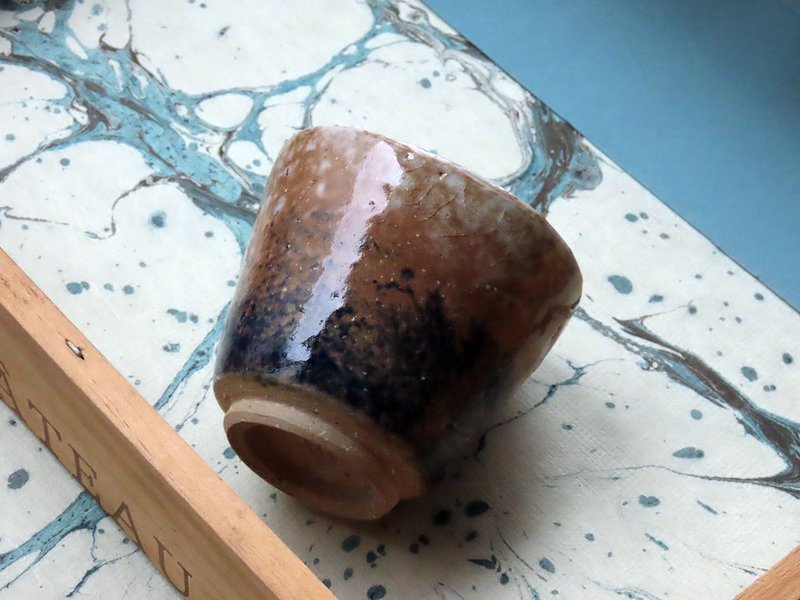グラデーション斑点豚口カップ - グラス・コップ - 陶器 ブルー