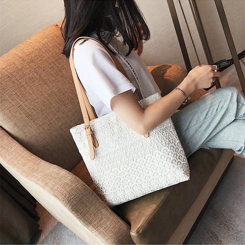 Can be engraved portable lace shoulder bag tote bag canvas bag birthday custom gift beige