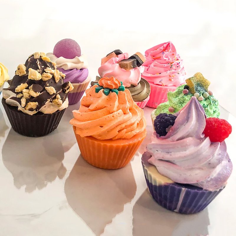 Natural cold process cupcake handmade soap workshop Cold Process Cupcake Soap - เทียน/เทียนหอม - วัสดุอื่นๆ 