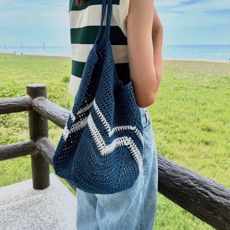 藏青緩行・V紋編織網袋 側背包 編織包 肩背包 編織 手作 手提包 - 側背包/斜背包 - 棉．麻 