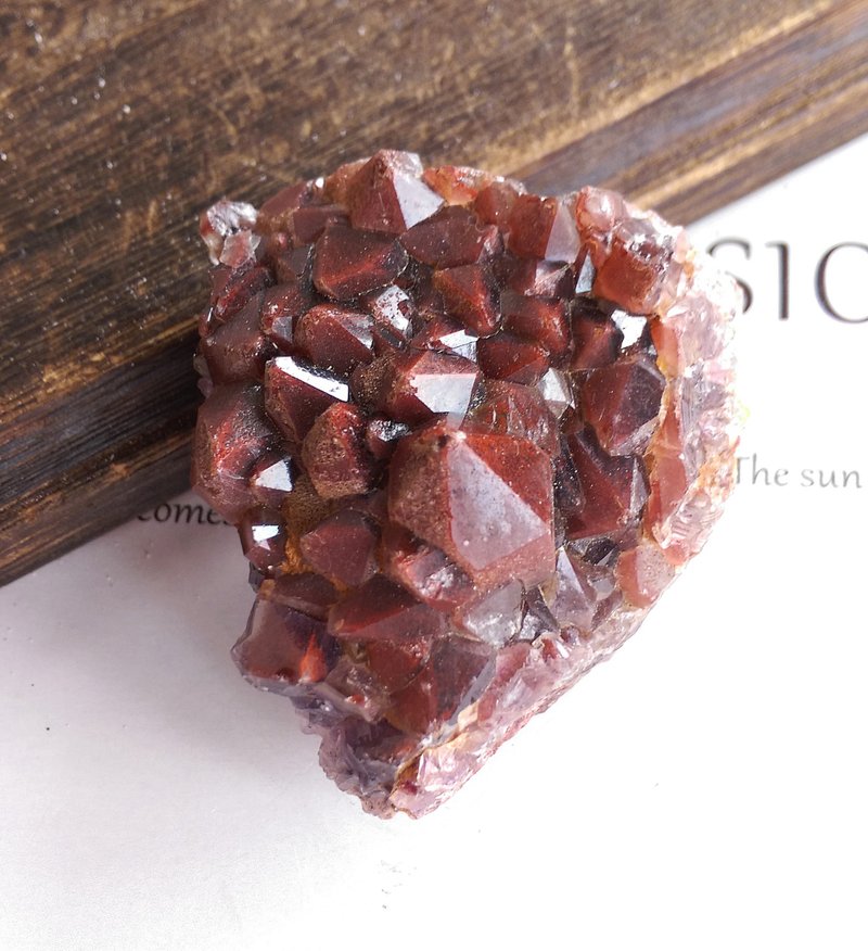 Auralite 贊比亞產地 紅極光水晶 天然礦石 原礦 - 擺飾/家飾品 - 其他材質 