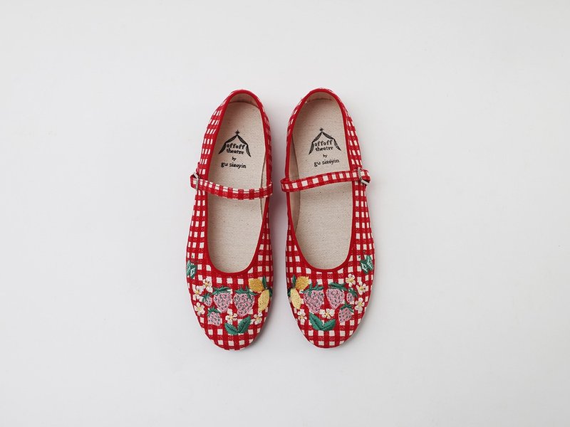 Illustration embroidered shoes (Picnic on the Grass/Red and White Checkered) - Mary Jane Shoes & Ballet Shoes - Other Materials 