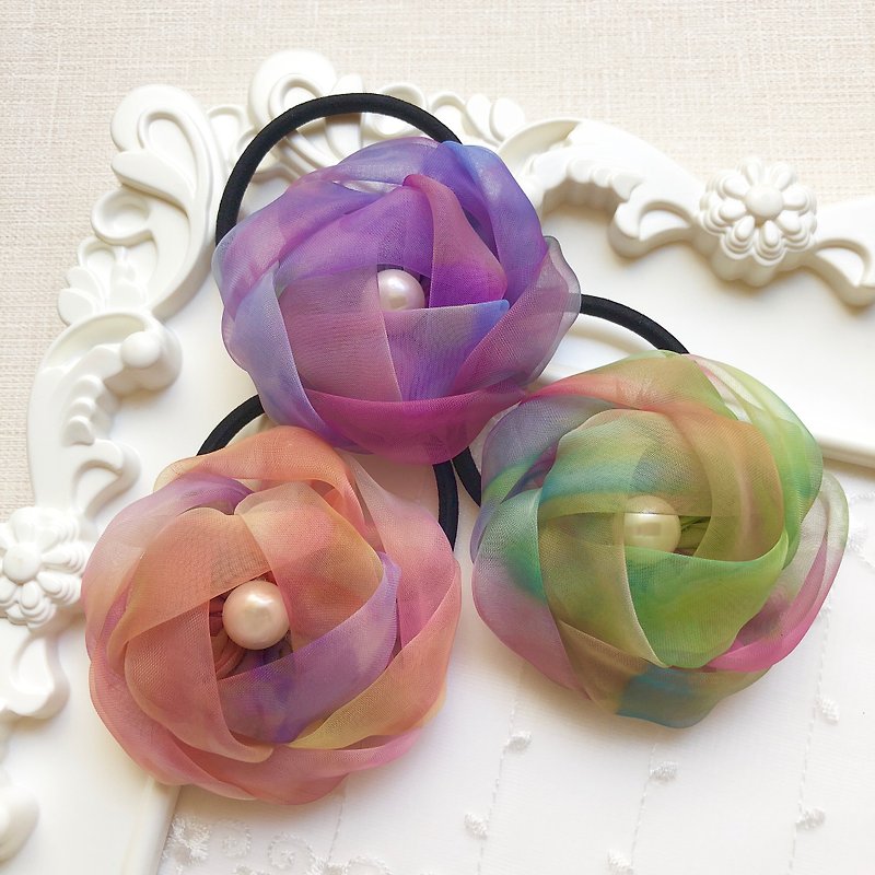 Gradient yarn flower hair bundle / three color system - Hair Accessories - Other Materials Multicolor