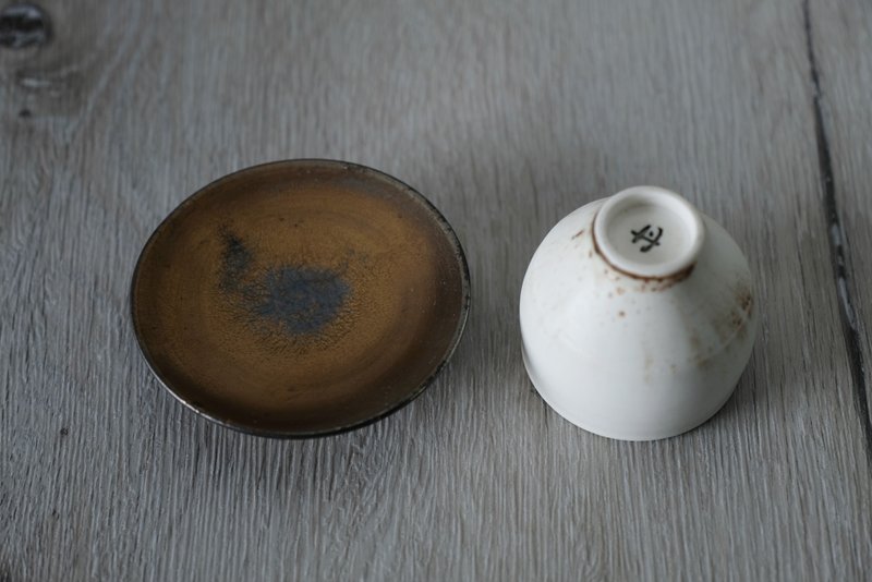 鎏金_杯碟組 - 茶壺/茶杯/茶具 - 瓷 白色