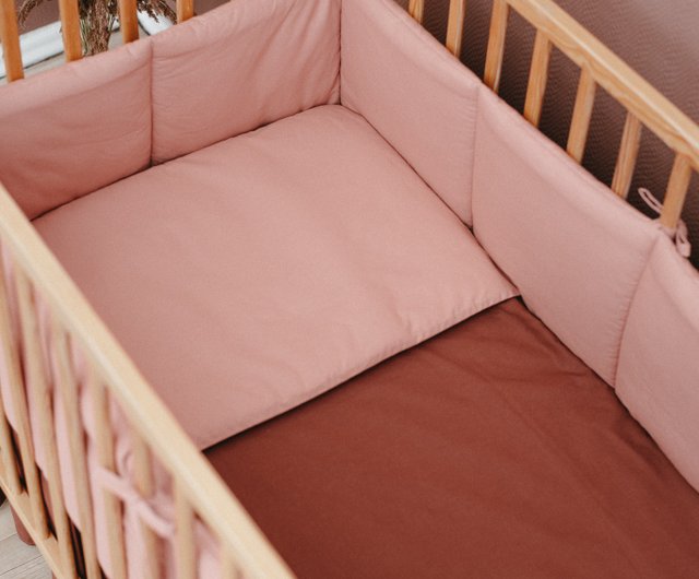 Baby girl outlet crib bumper pad