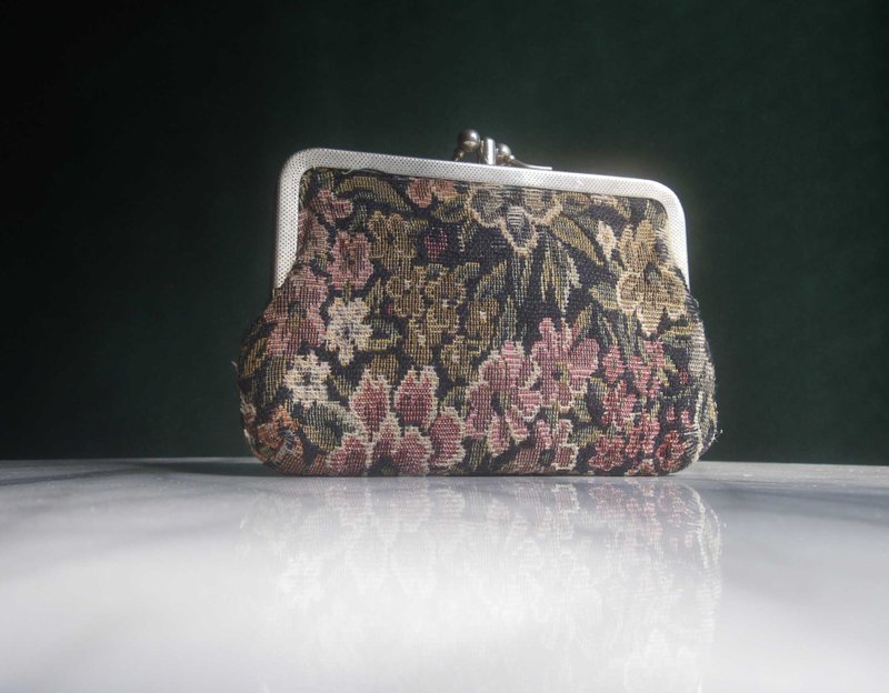 Glorious Era OLD ERA_Early second-hand European jacquard clutch bag - กระเป๋าคลัทช์ - วัสดุอื่นๆ 