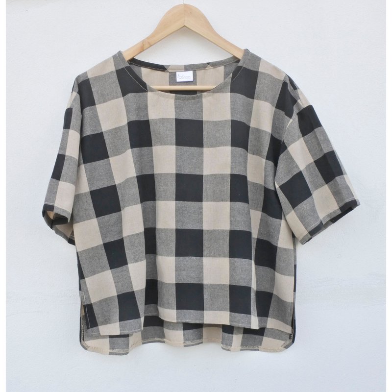 Cotton | Round neck shirt, short sleeves, checkered pattern - 女裝上衣 - 棉．麻 多色