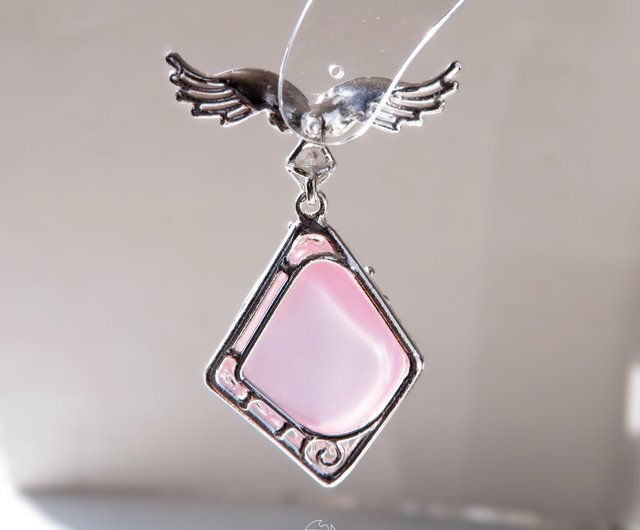 ローズクォーツブローチ/ Rose Quartz and Silver Wing Brooch