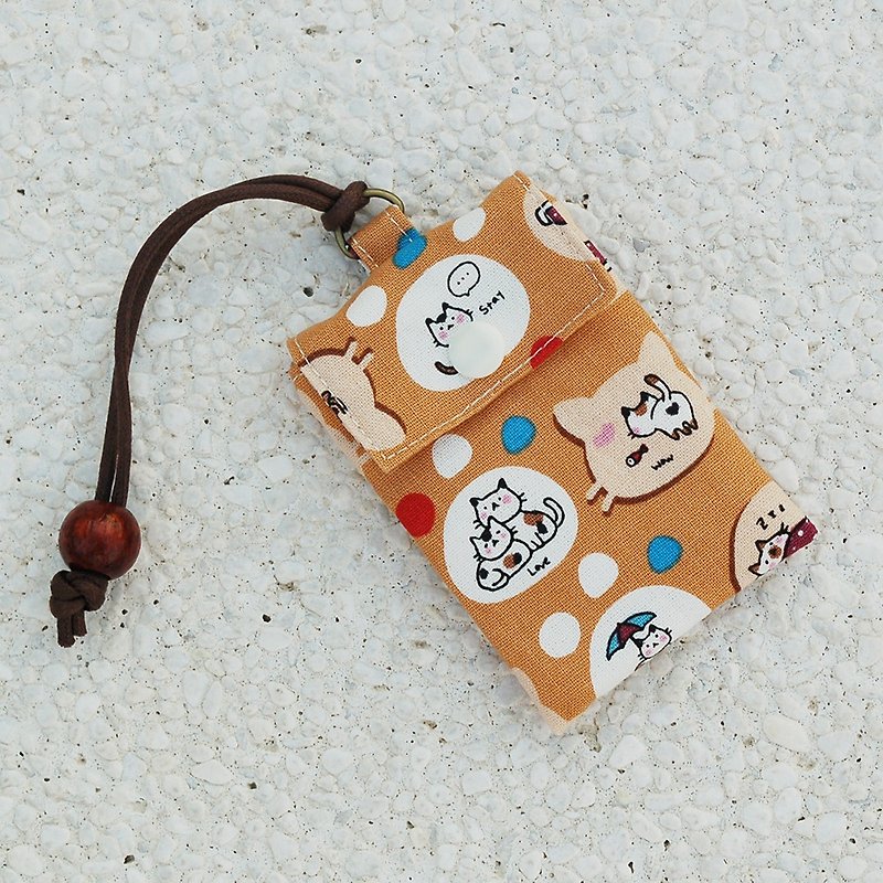 Leisurely Cat Card Bag/Card Holder Business Card Bag - ที่ใส่บัตรคล้องคอ - ผ้าฝ้าย/ผ้าลินิน สีส้ม