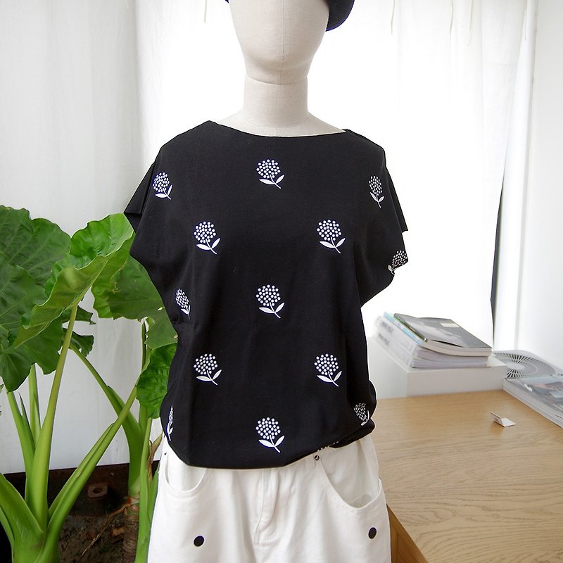 Printed black non-trimmed cotton T-shirt T-shirt - imakokoni - Women's T-Shirts - Cotton & Hemp Black