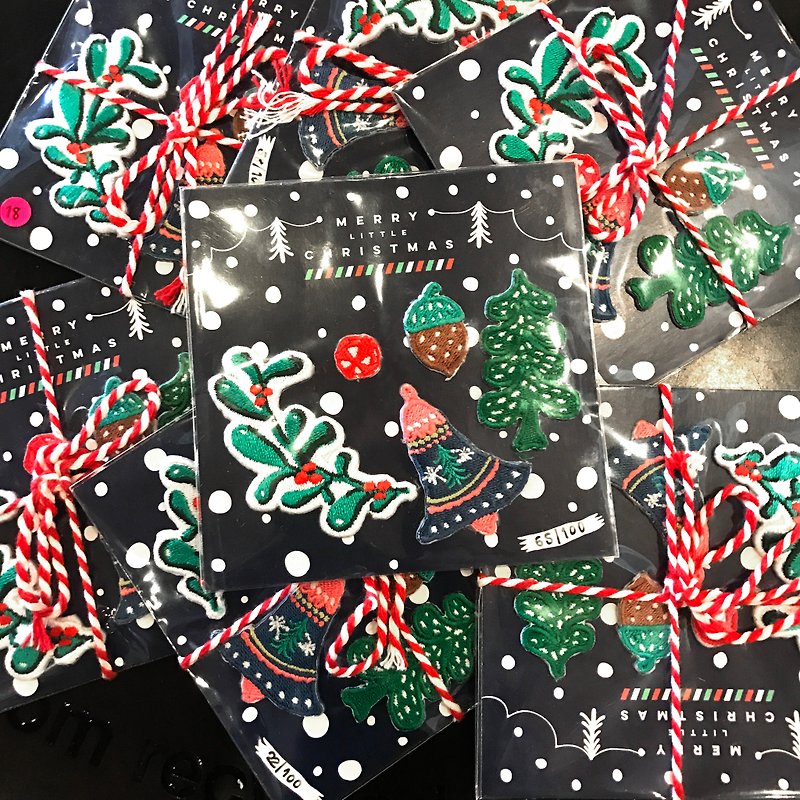 クリスマスドレス - バッジ・ピンズ - 刺しゅう糸 多色