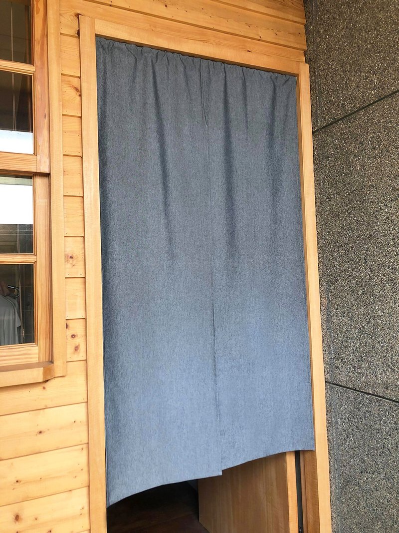 (Customized area) Organic Cotton Gray Japanese-style Noren Curtain Organic Cotton - ม่านและป้ายประตู - ผ้าฝ้าย/ผ้าลินิน สีเทา