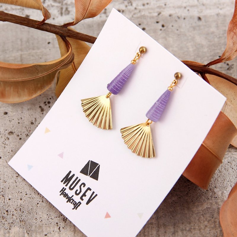 MUSEV華麗紫色金扇造型耳環 - 耳環/耳夾 - 紙 紫色