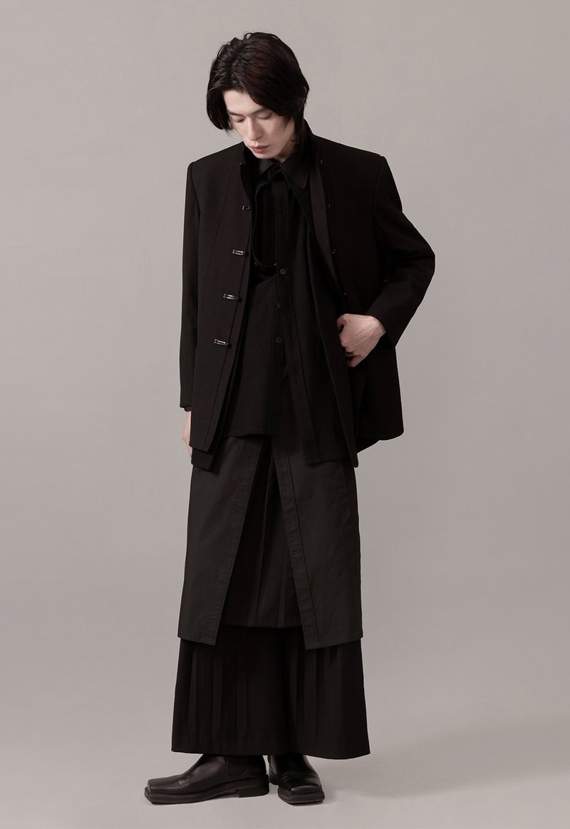 中山立領西裝 復古中性外套 新中式 oversize 廓型 - 男夾克/外套 - 其他材質 黑色