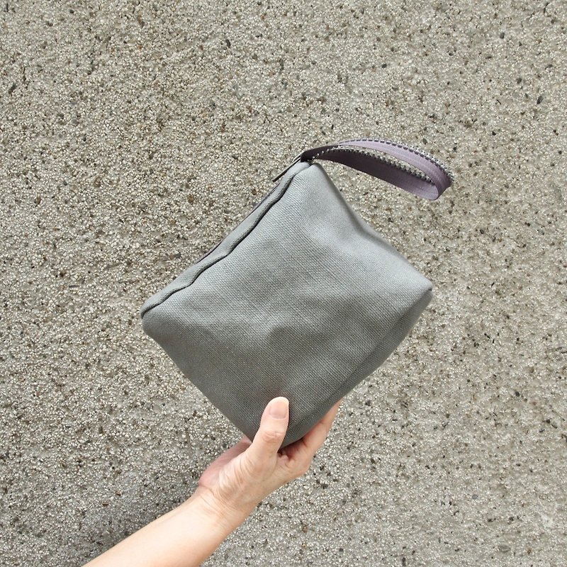 Octagonal canvas handbag - กระเป๋าเครื่องสำอาง - ผ้าฝ้าย/ผ้าลินิน สีเทา
