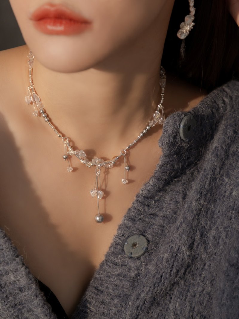 海邊有座圖書館。MUCHAT手作珍珠水晶項鍊 (不含蝶結吊墜) - 項鍊 - 其他金屬 銀色