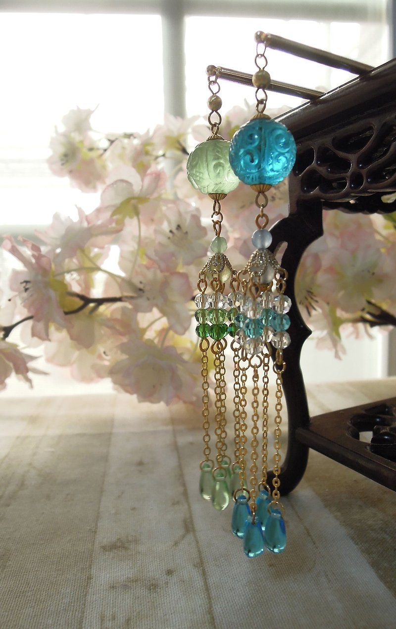 Lunyun Pavilion-Light Water Like Lime Classical Chinese Style Shaking Hairpin - Hair Accessories - Other Metals 