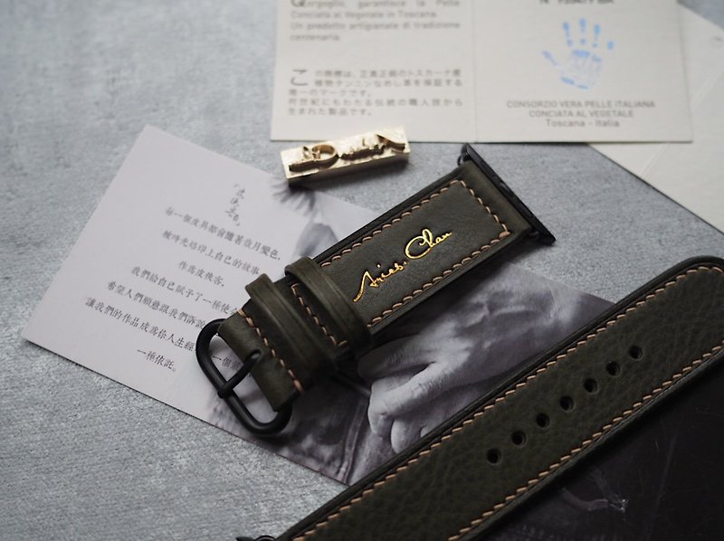 Handmade leather tumbled olive green apple Applewatch strap color style can be customized - สายนาฬิกา - หนังแท้ สีเขียว