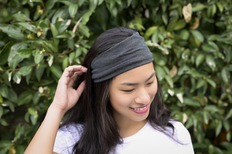 Misty Grey Cotton Knitted Headband For Casual Or Sports Use