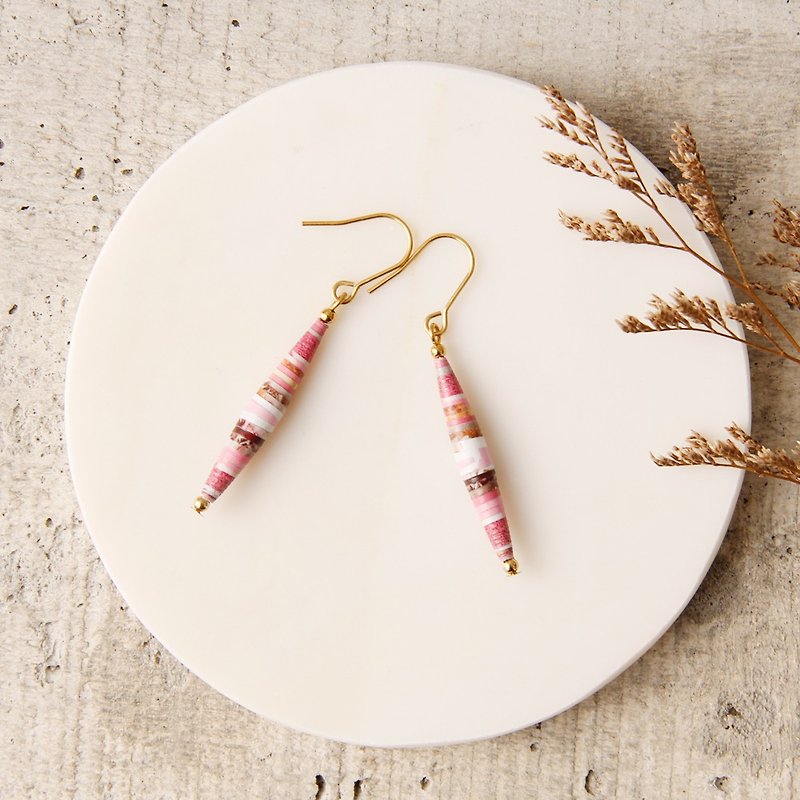 [small roll paper hand made / paper art / jewelry] pink pattern awl earrings - ต่างหู - กระดาษ สึชมพู
