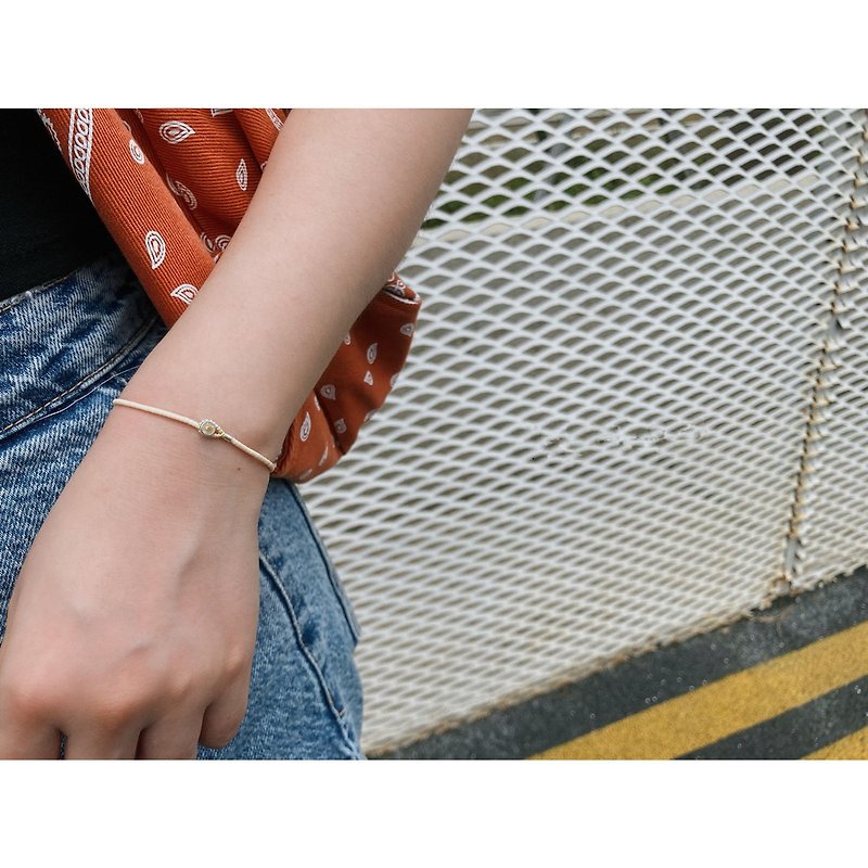 Japanese urban Morandi beige cold wind frosted texture very fine bracelet natural color minimalist bracelet - สร้อยข้อมือ - เงิน 