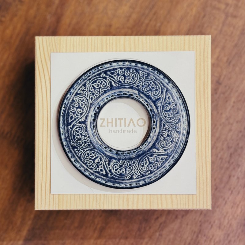 原創手工製作牛皮劍道刀鐔 金銀忍冬 霧蠟藍 劍鍔 Tsuba - 運動配件 - 真皮 藍色