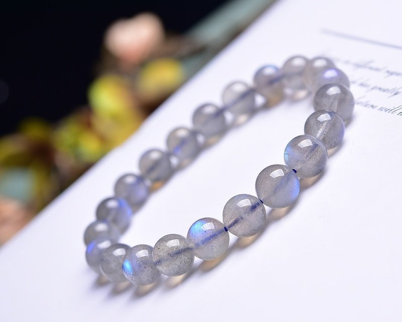 Top-quality pure natural Stone moonstone bracelet 8mm improves skin tone, improves sleep and improves sleep - สร้อยข้อมือ - คริสตัล 