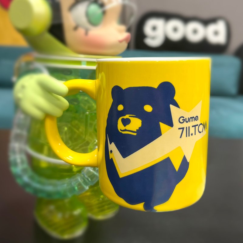 [Animal Illustration Mug] Taiwan Bear/Yellow Black Bear Mug/Coffee Cup/Tea Cup/Water Cup/Cup/Ceramic - Mugs - Pottery Yellow