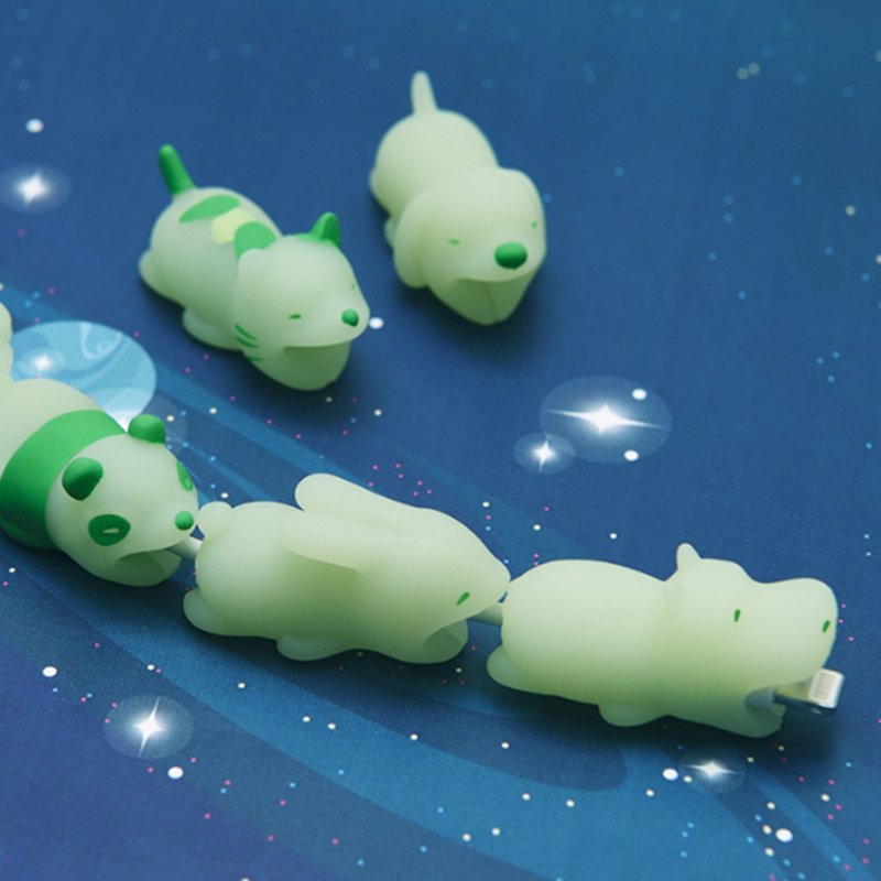Dreams│Cable Bite 慵懶動物園夜光版 iphone專用咬線器 - 手機配件 - 其他材質 