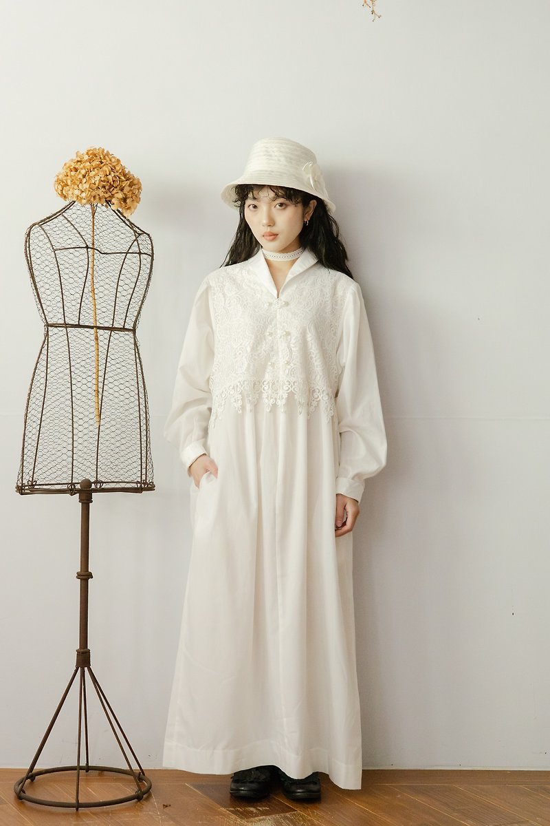 裊裊百貨公司-Vintage 白色蕾絲珍珠盤釦美國洋裝 - 洋裝/連身裙 - 棉．麻 