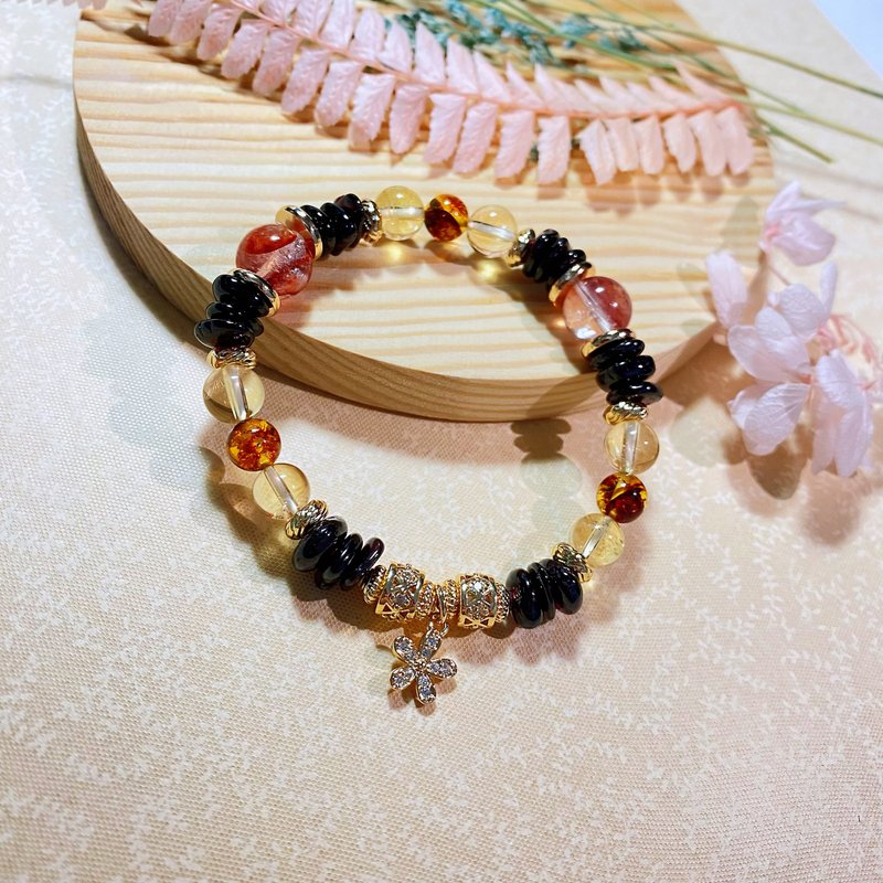 紅石榴 琥珀 黃水晶 膠花|| 美顏 招財 水晶手鍊 - 手鍊/手環 - 水晶 紅色