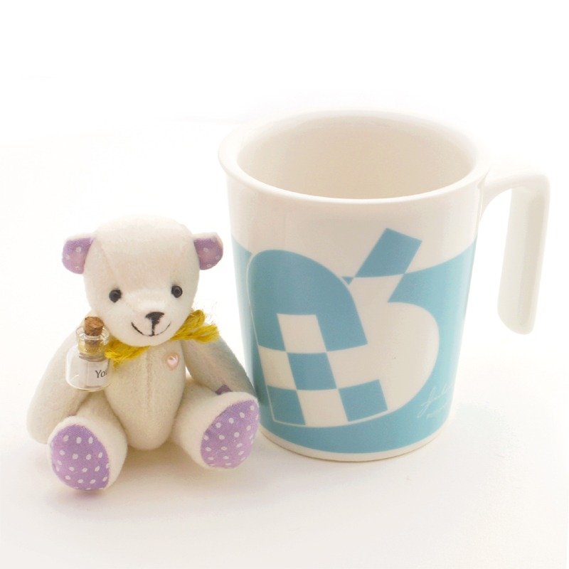 [Small blessing] flesh of the heart of the kiss mug + vanilla white heart bear - Mugs - Porcelain Blue