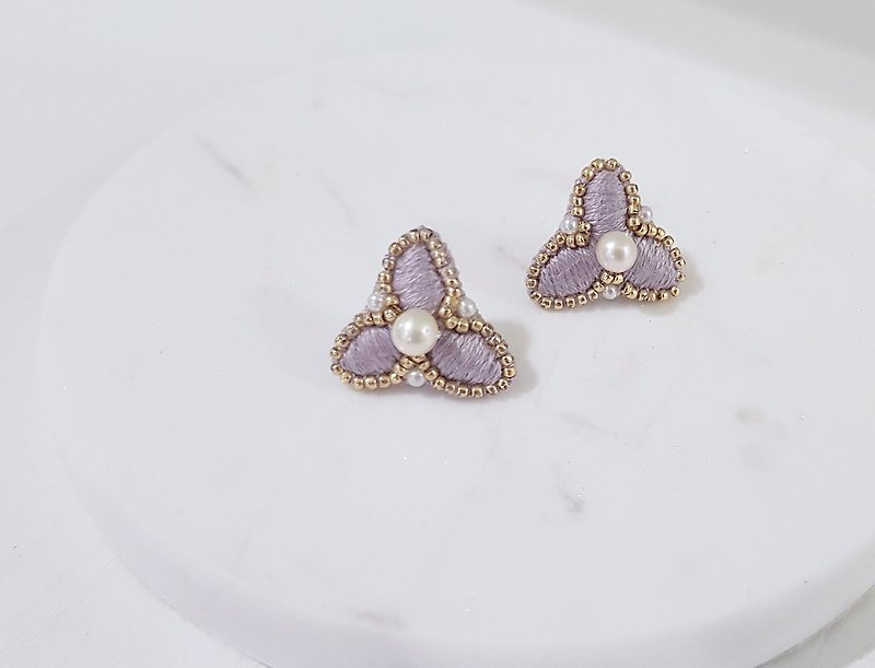 Pearl geometric three-dimensional hand-made embroidery earrings - lilac purple - Earrings & Clip-ons - Thread Purple