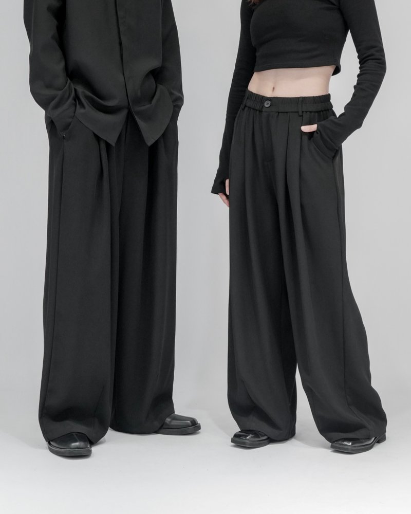 MUKK DESIGN pleated floor-length straight-leg pants - กางเกง - เส้นใยสังเคราะห์ สีดำ