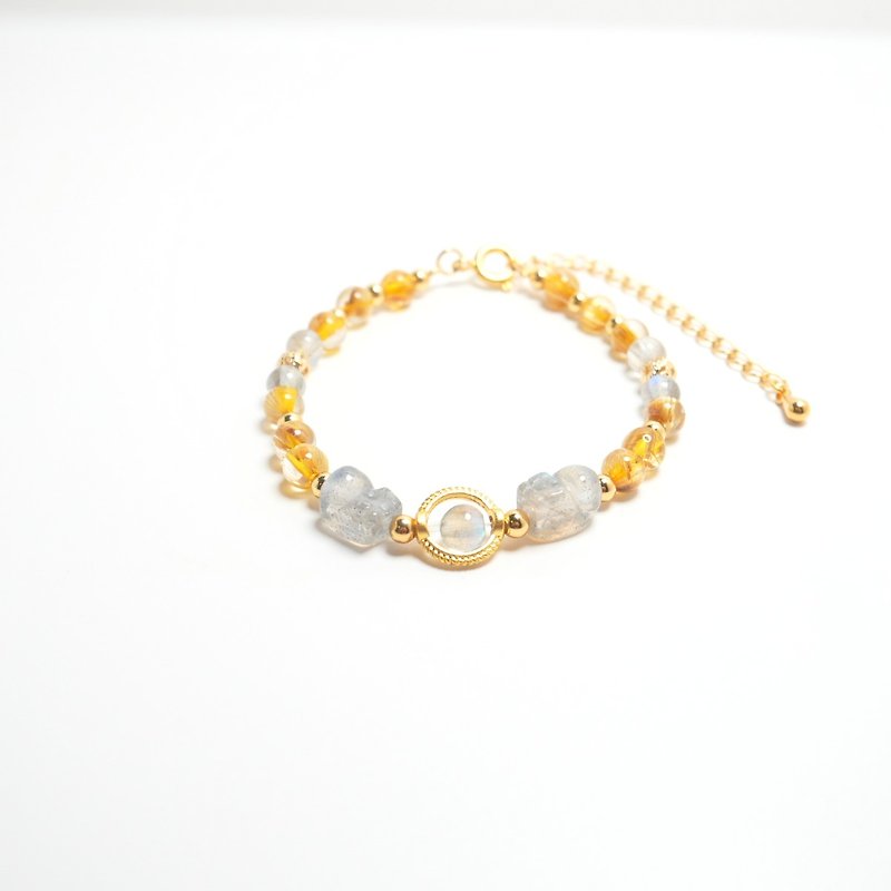 Natural Crystal Original Bracelet Main Wealth─Plutus─Titanium Crystal Gray Moonlight Pixiu - Bracelets - Gemstone Yellow