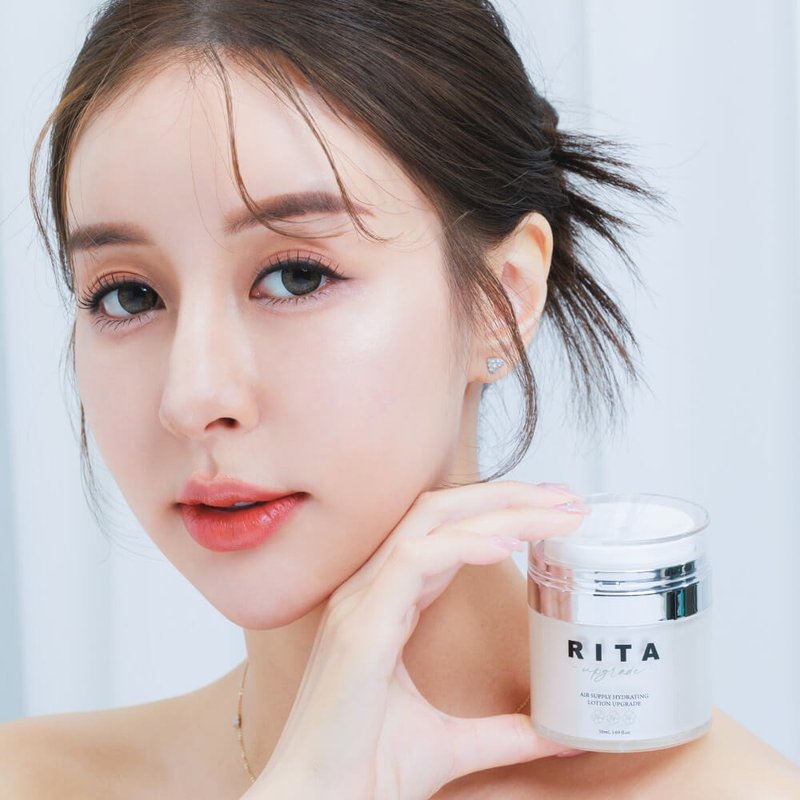 FreshO2 x Rita 空中補給保濕乳液 upgrade 50mL 類真空瓶 舒緩 - 臉部乳液 - 塑膠 銀色