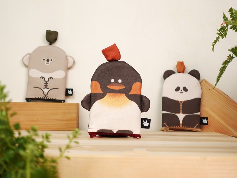 King penguin animal shape key bag | Taipei Zoo co-branded - กระเป๋าสตางค์ - เส้นใยสังเคราะห์ ขาว